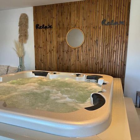 Maison Spacieuse Spa & Jardin Брест Екстер'єр фото