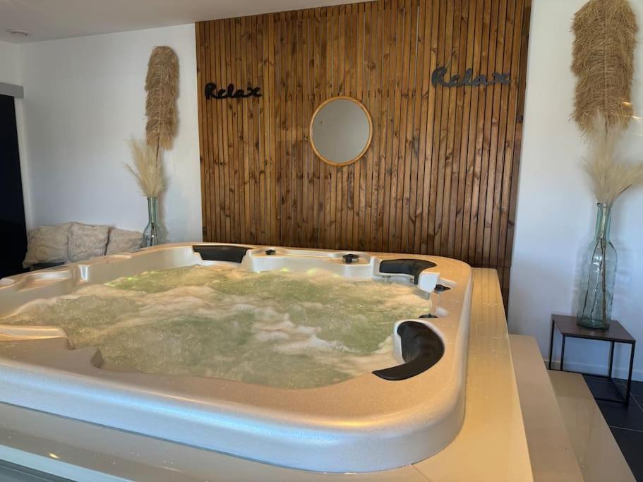 Maison Spacieuse Spa & Jardin Брест Екстер'єр фото
